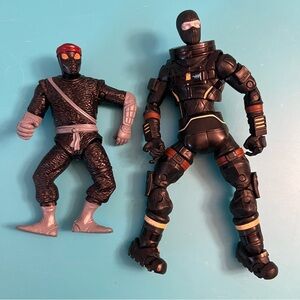 Lot of 2 Action Figures Vintage Ninja Warrior & Fortnite Dark Voyager by Epic